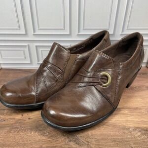 Clarks Womens Bendables Brown Leather Slip On Heeled Loafers Shoes Size 7.5W